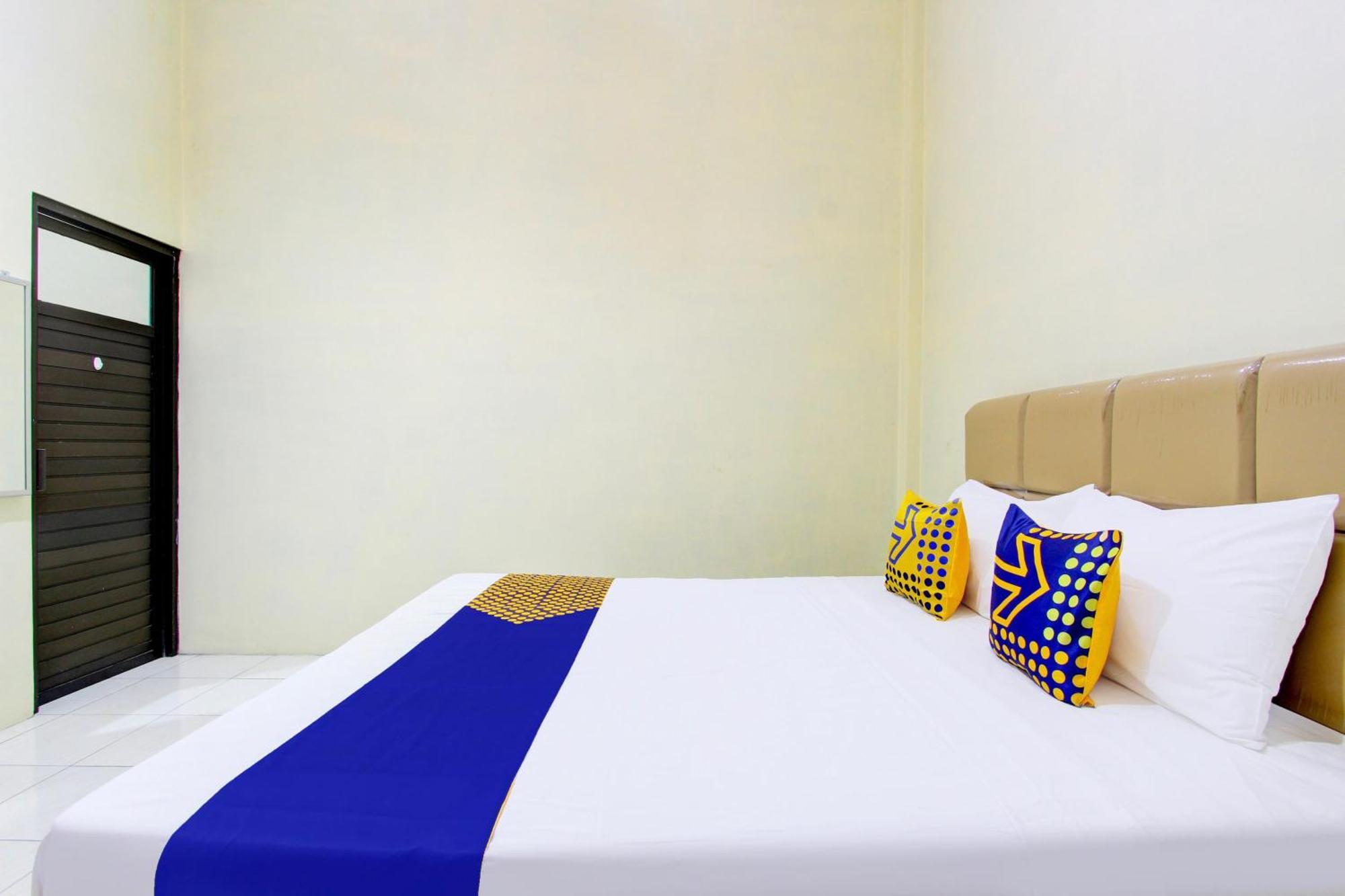 Spot On 93245 Guest House Mulia Dua Syariah Klaten Eksteriør bilde