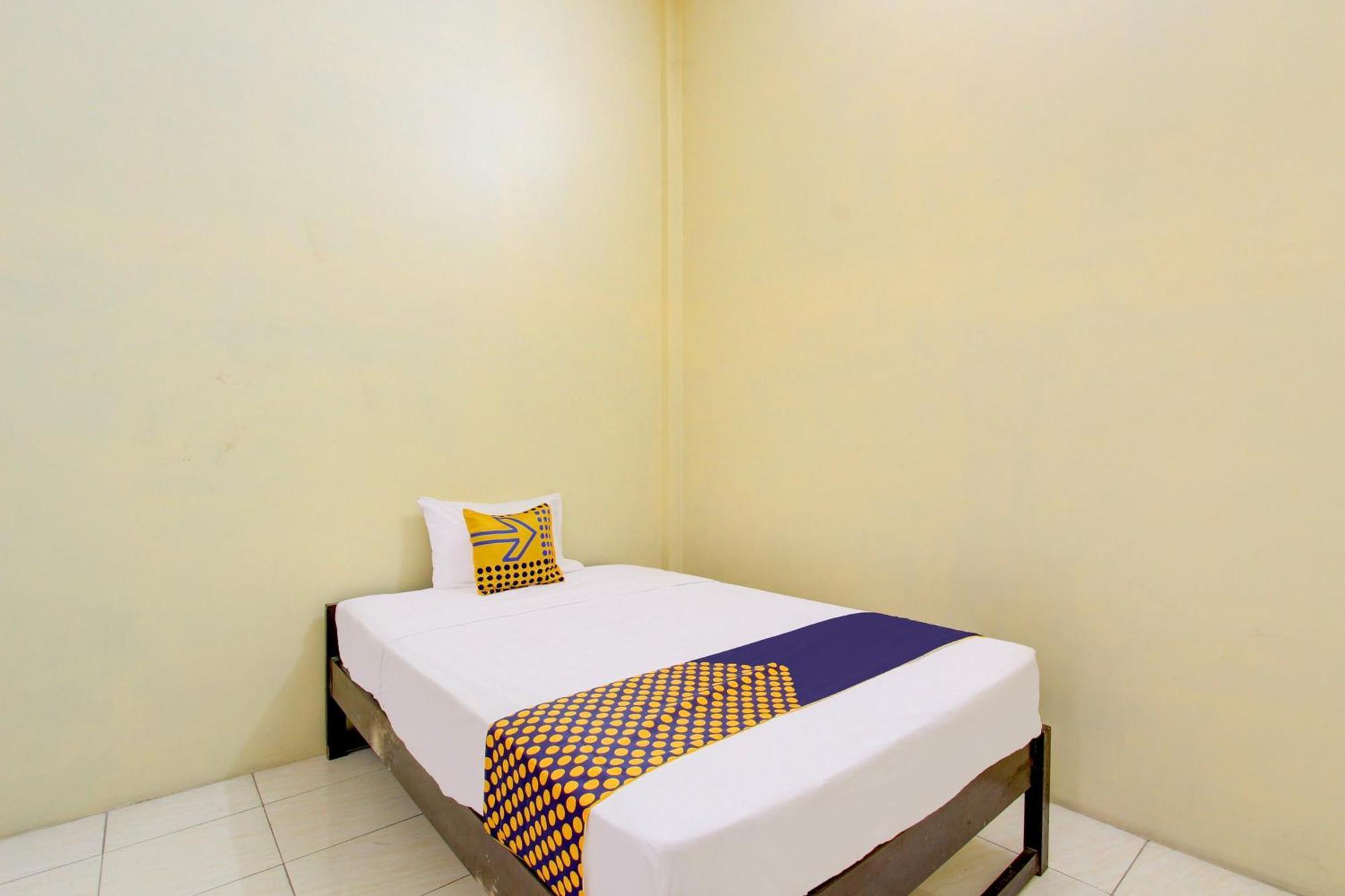Spot On 93245 Guest House Mulia Dua Syariah Klaten Eksteriør bilde