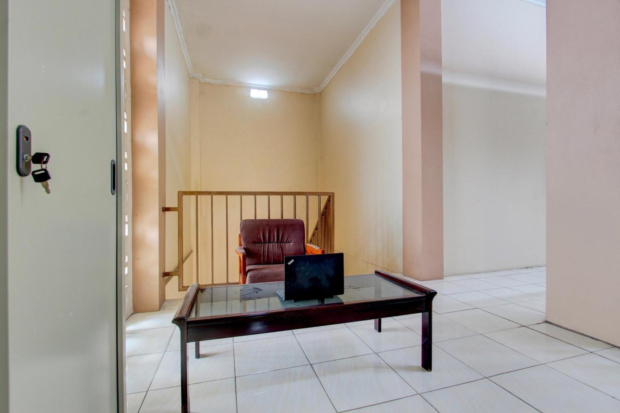 Spot On 93245 Guest House Mulia Dua Syariah Klaten Eksteriør bilde