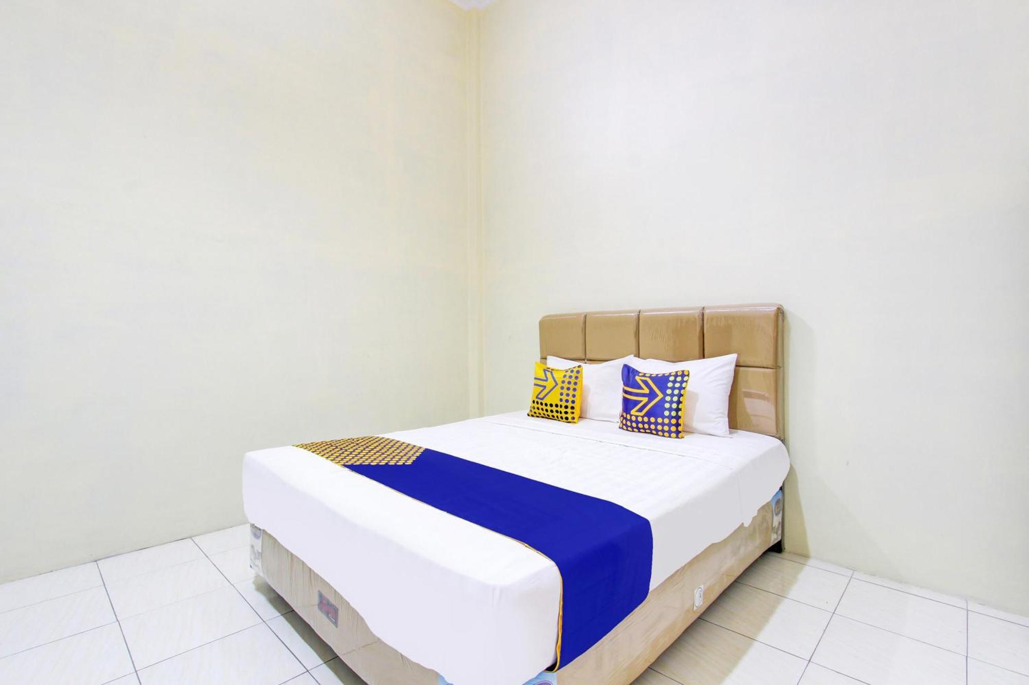 Spot On 93245 Guest House Mulia Dua Syariah Klaten Eksteriør bilde